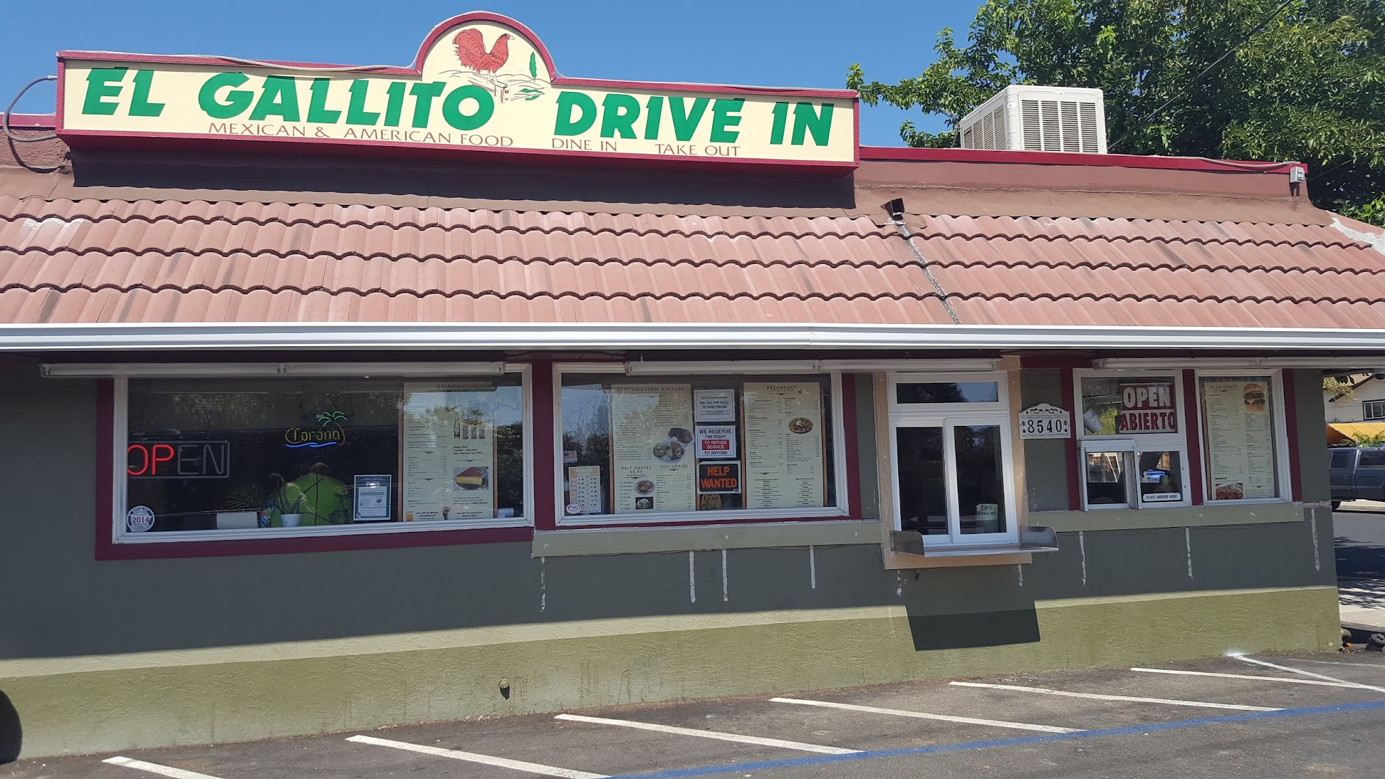 El Gallito Drive-In