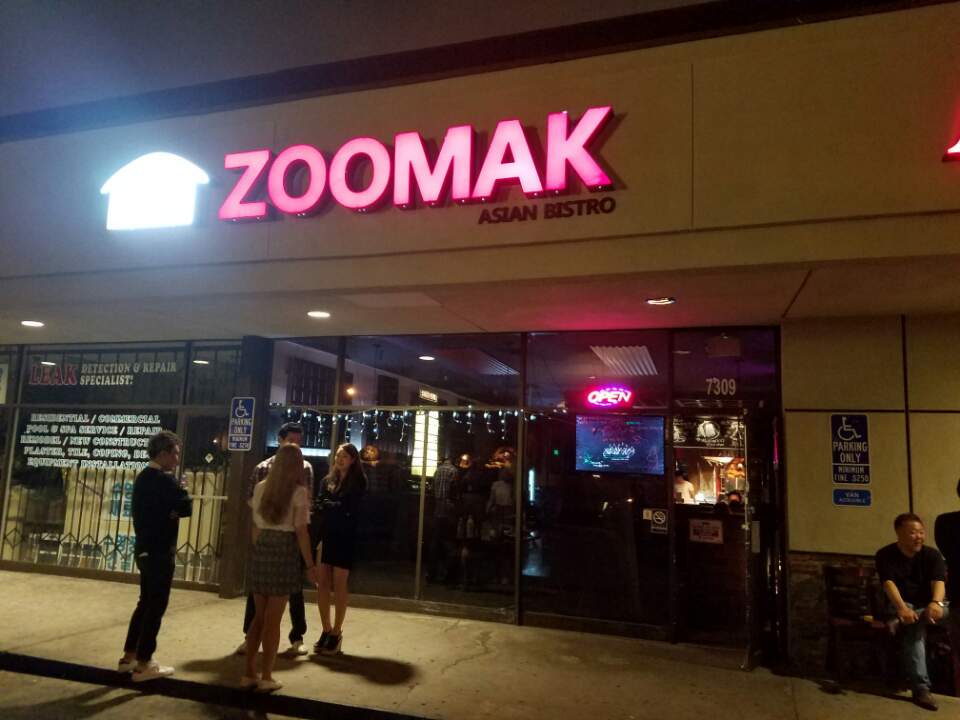 Zoomak Asian Bistro