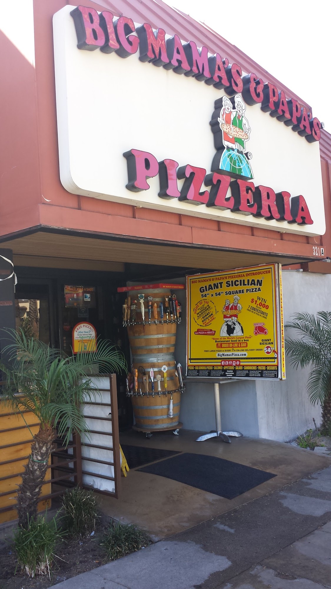 Big Mama's & Papa's Pizzeria - Burbank