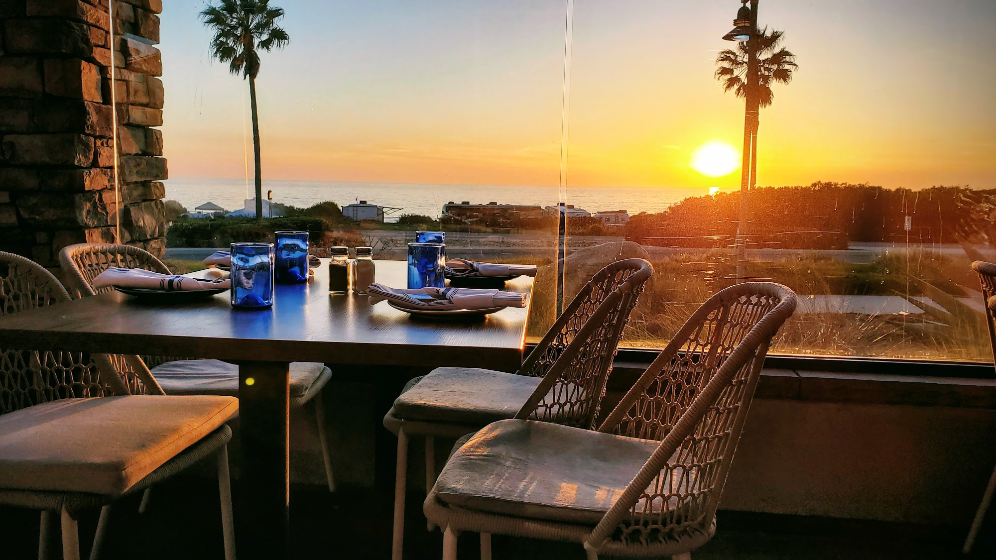 Chandler's Oceanfront Dining