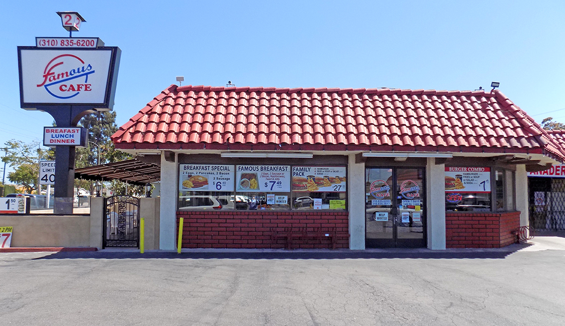 Famous Cafe/Burgers