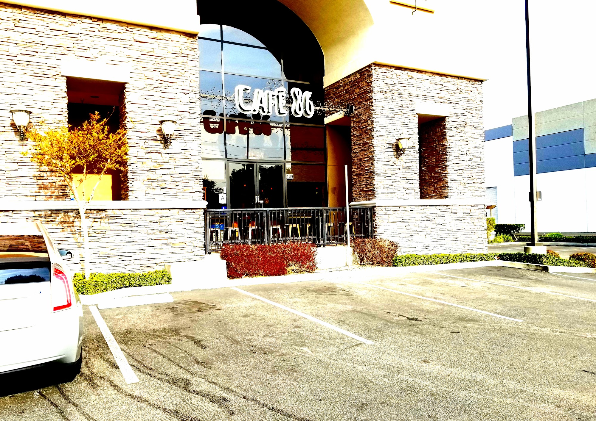 Cafe 86 - Chino Hills