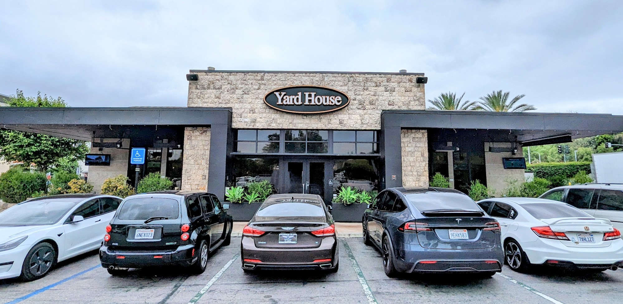 Yard House