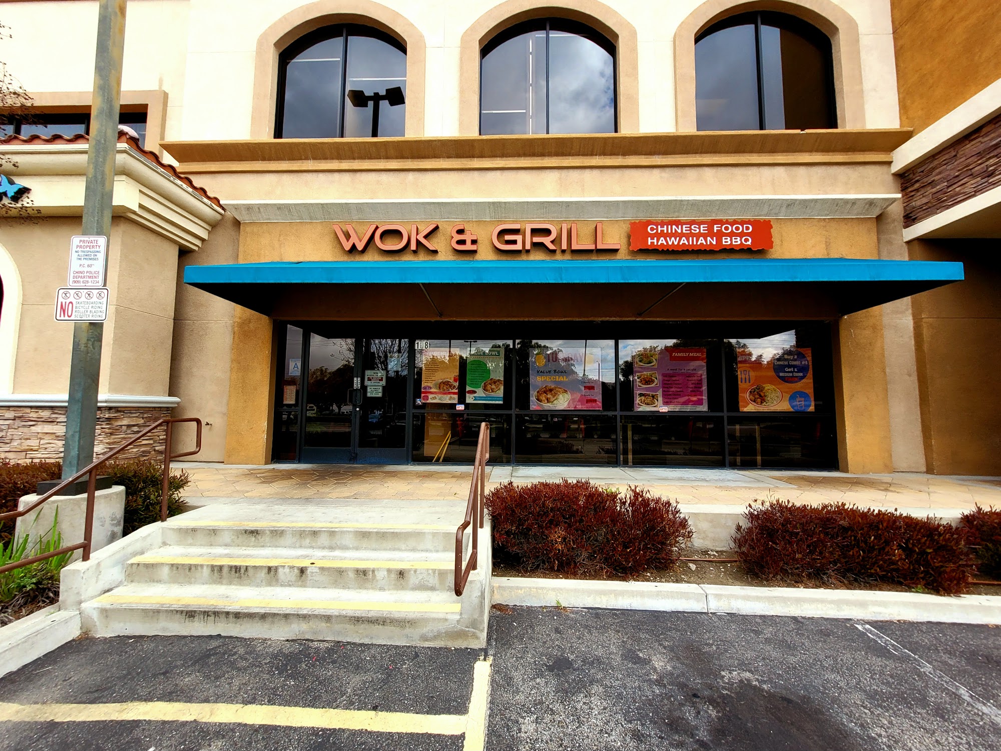 Wok & Grill