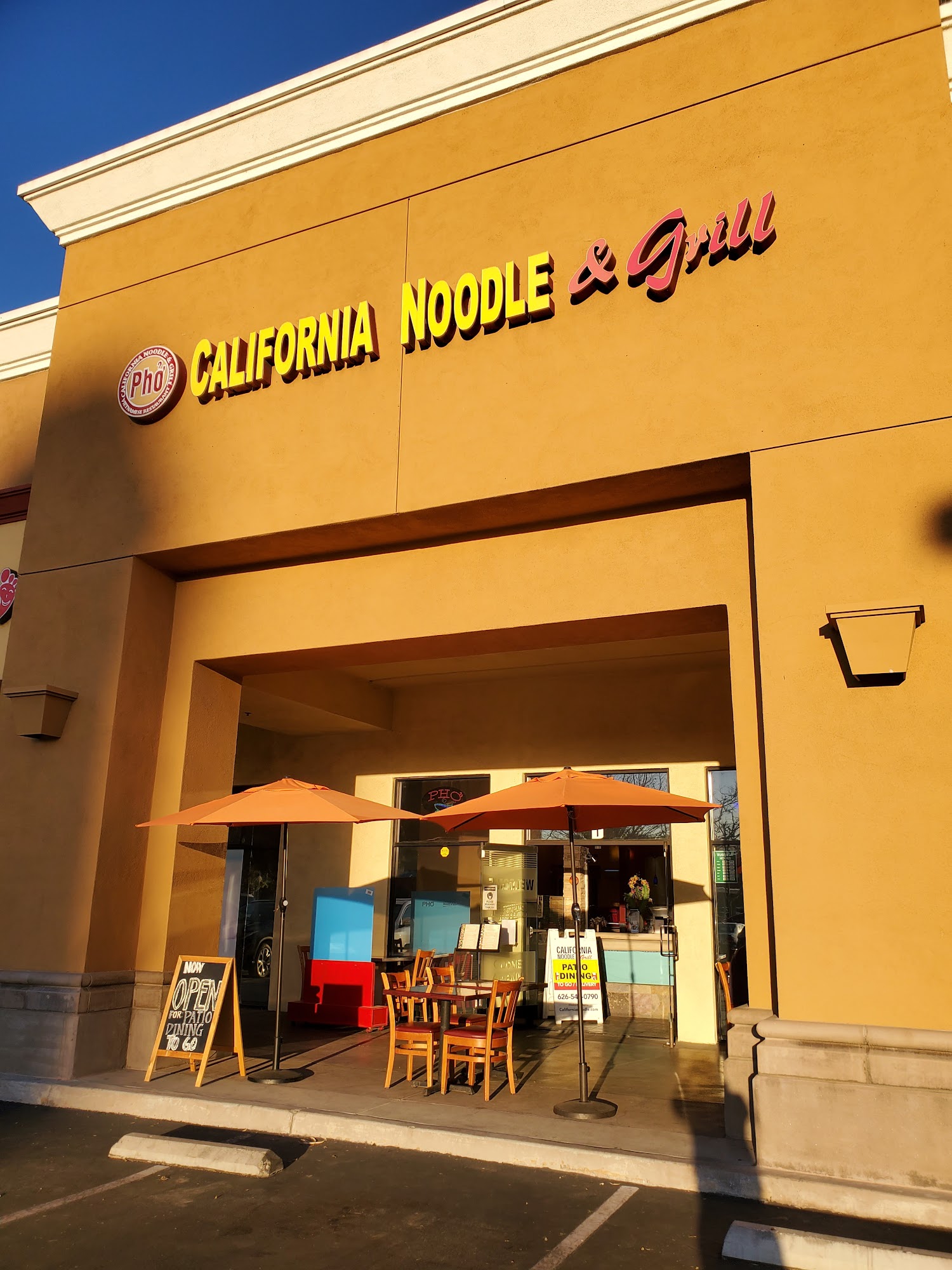 California Noodle & Grill