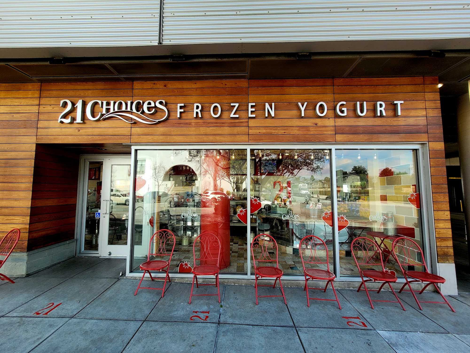 21 Choices Frozen Yogurt