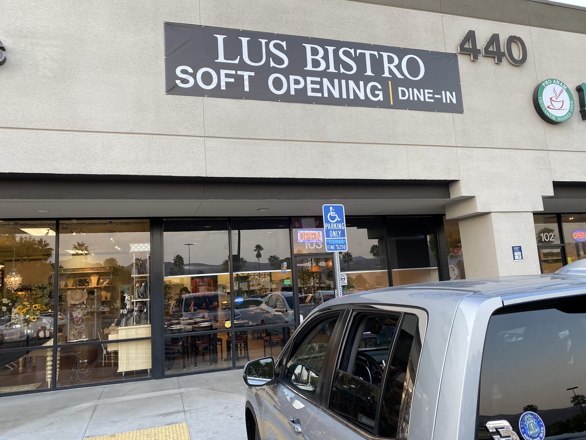 Lu's Bistro Chinese Cuisine