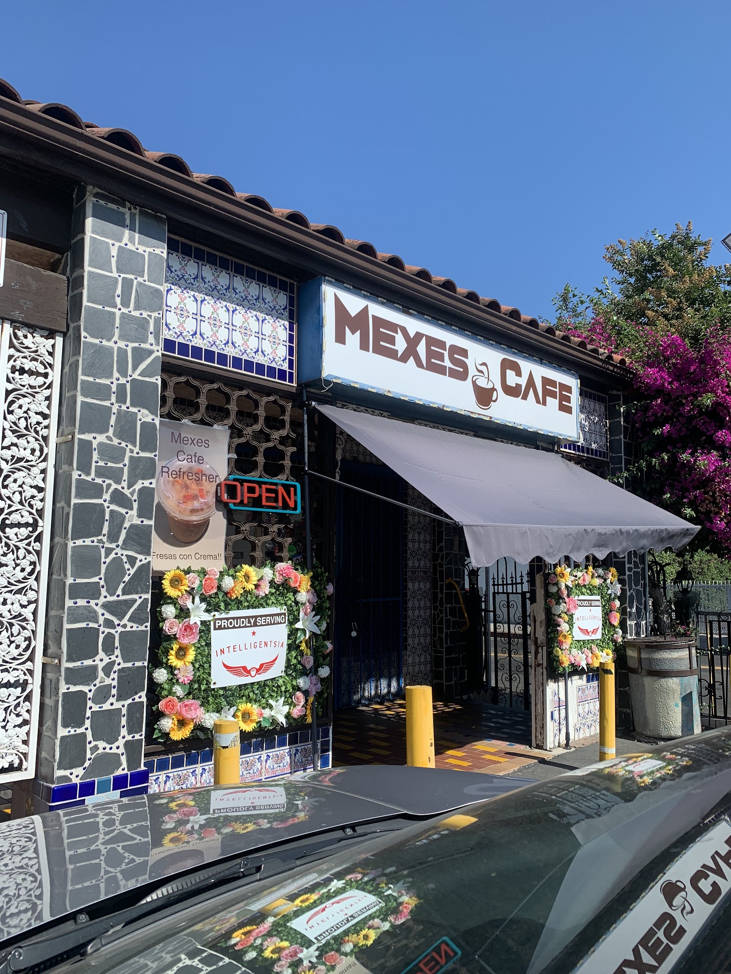 Mexes Cafe