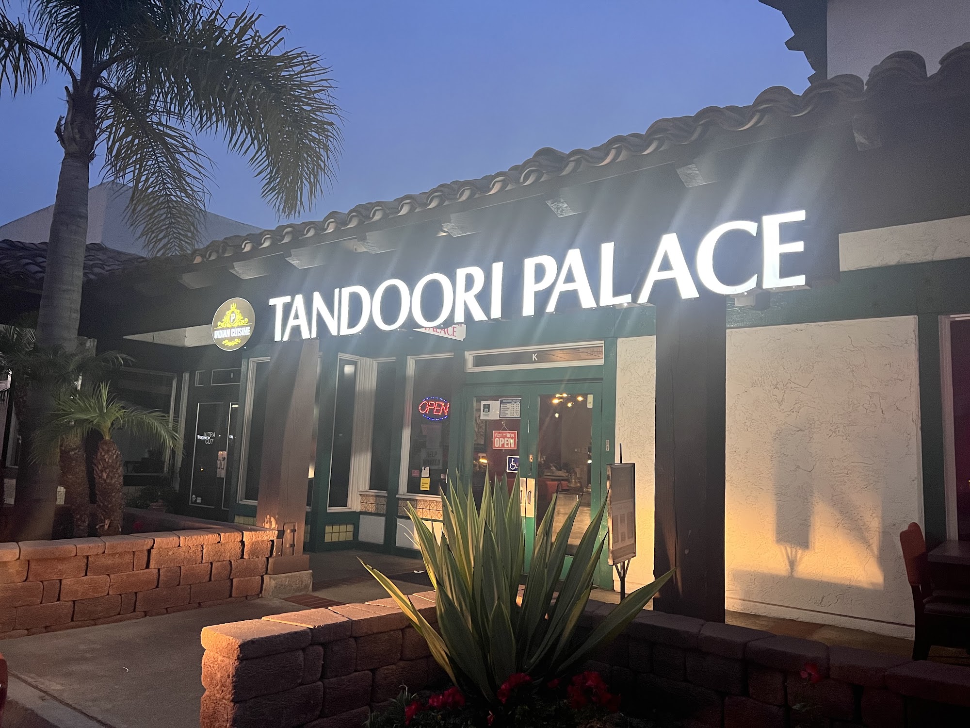 Tandoori Palace - Indian Restaurant & Catering