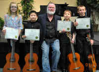 Devine Guitar School