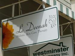 Le Deenah Holistic Skin Care Therapy - does not sell gifts card online