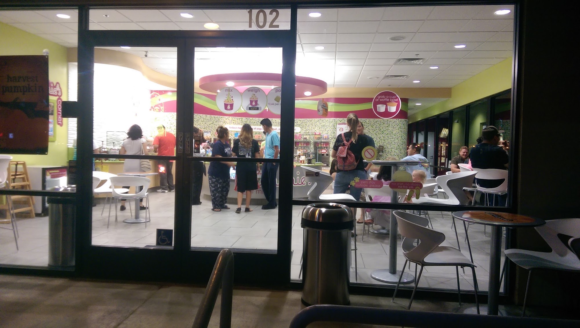 Menchie's Frozen Yogurt