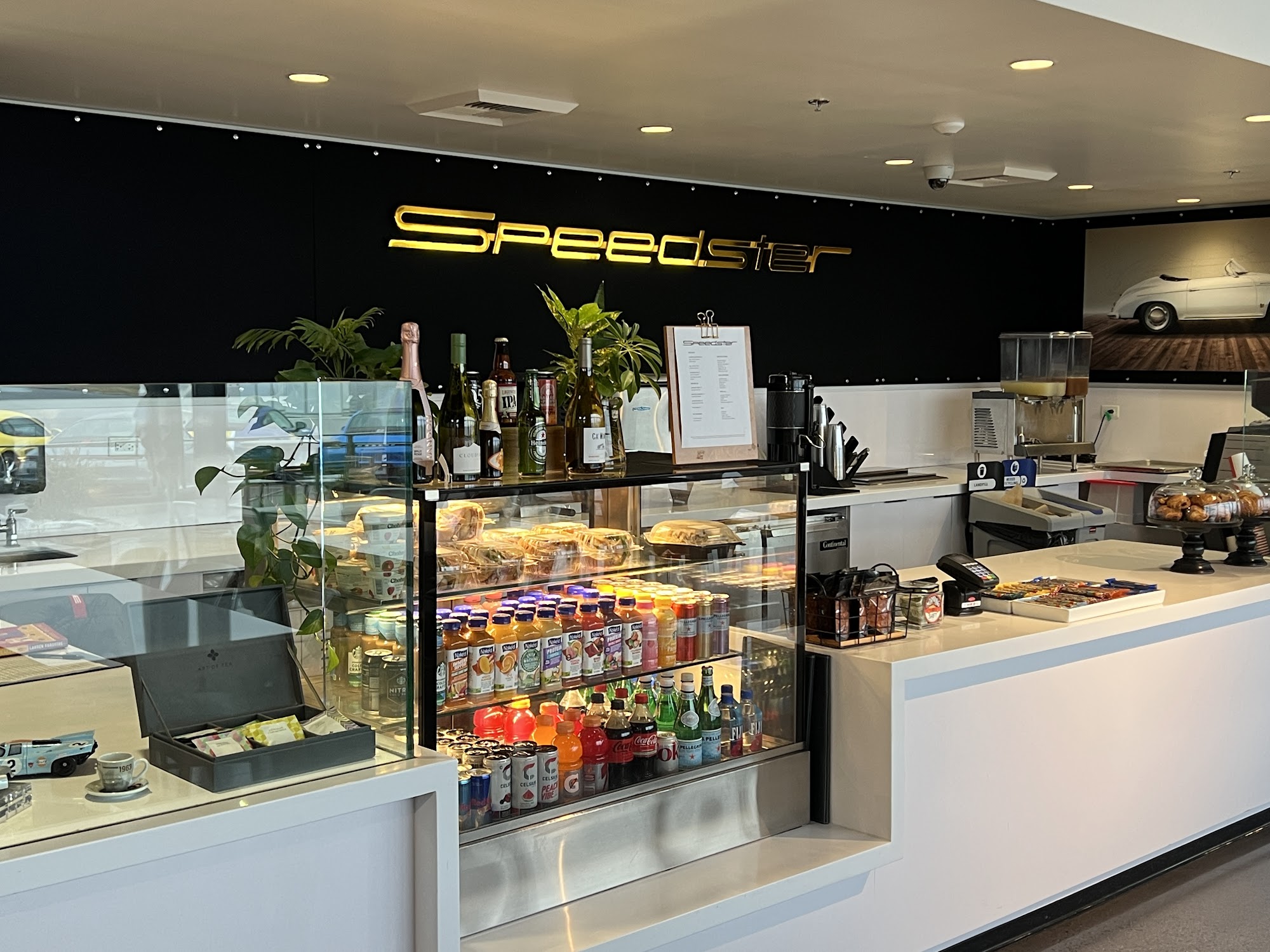 Speedster Cafe