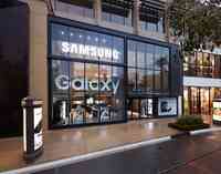 SAMSUNG Experience Store