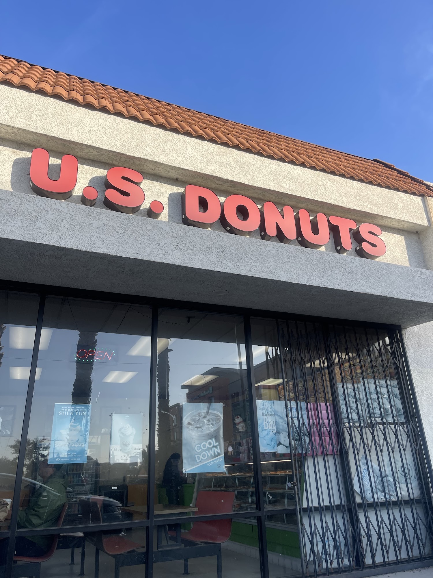 US Doughnuts & Croissants