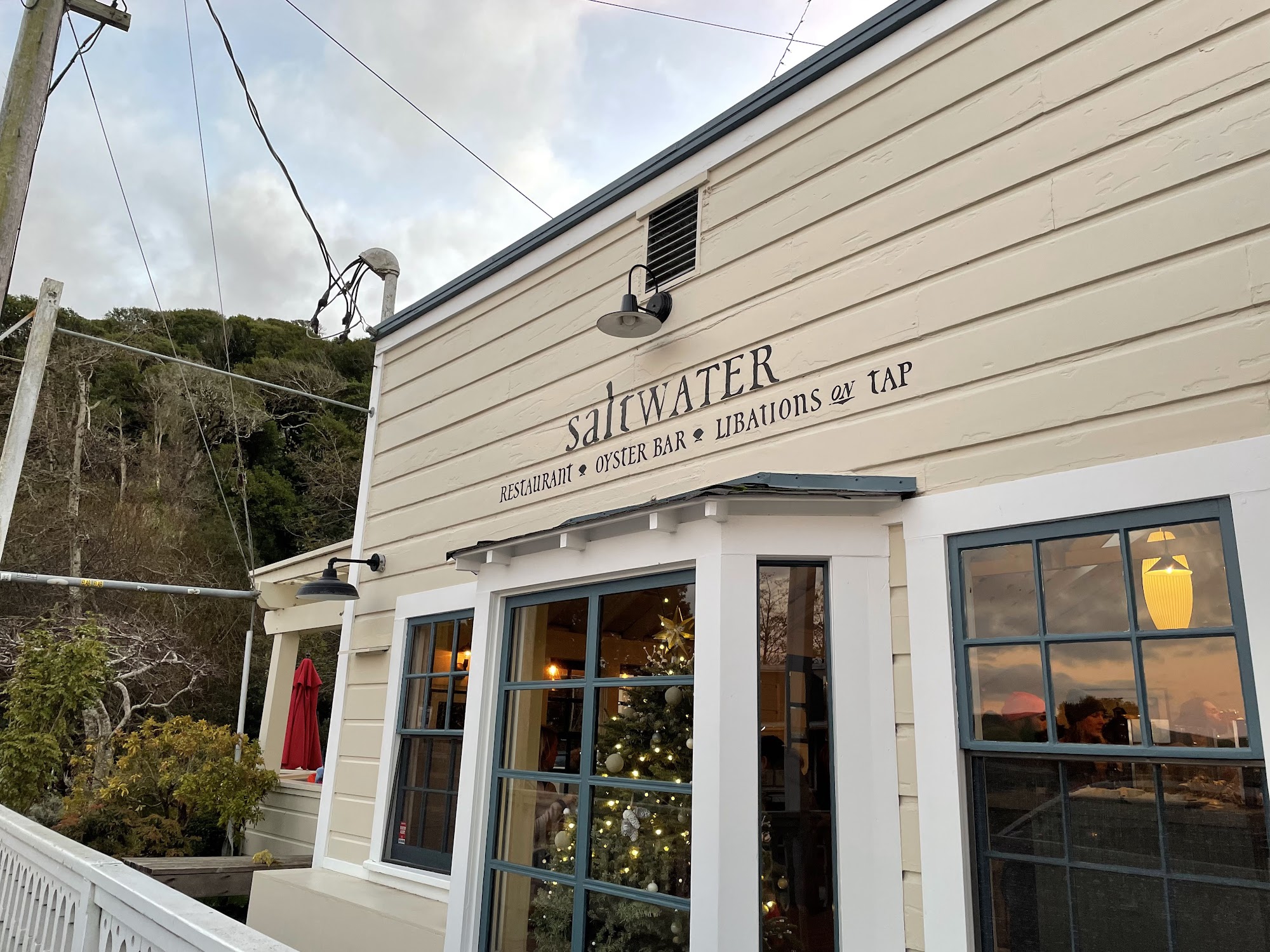 Saltwater Oyster Depot