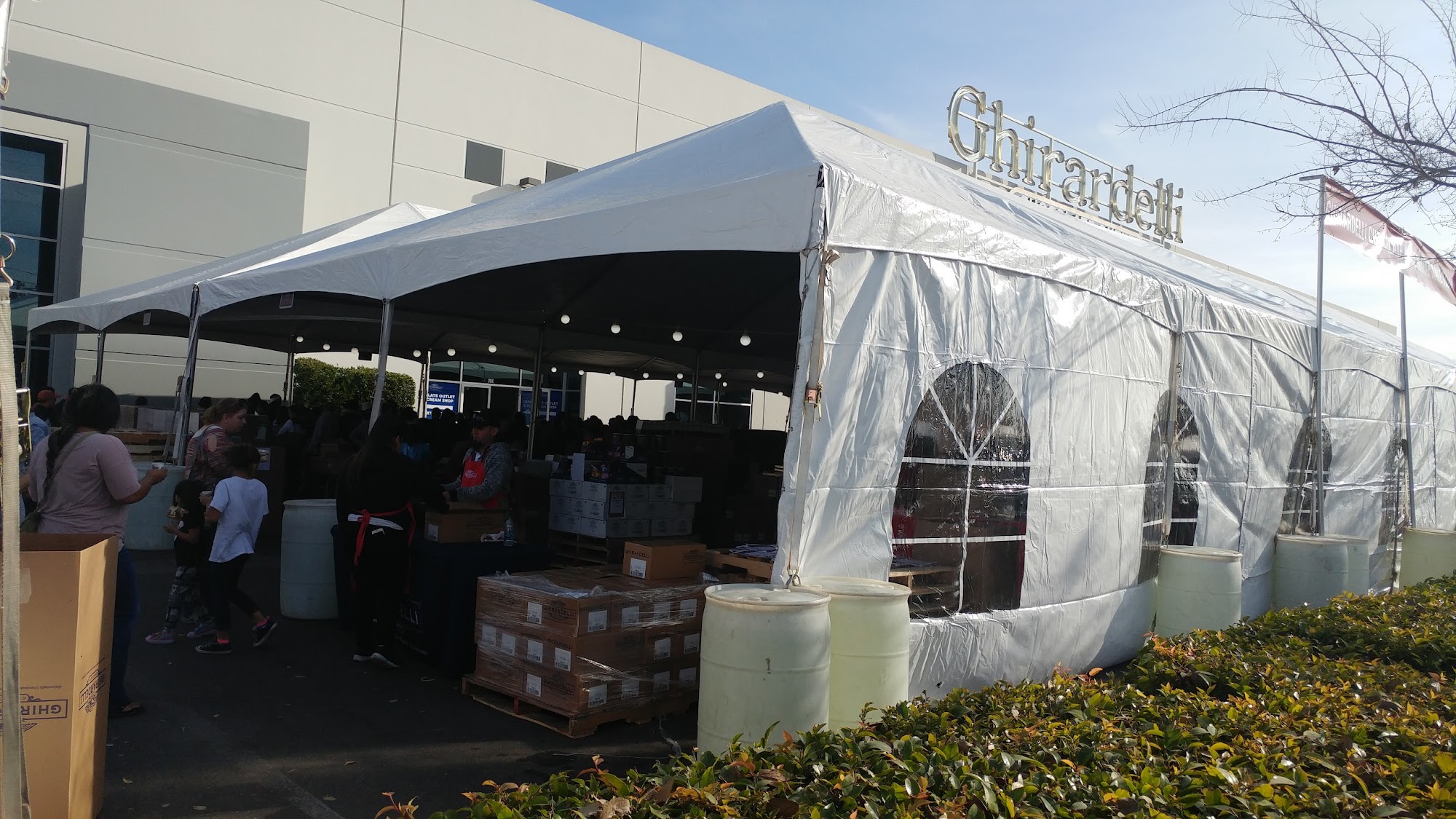 Ghirardelli Chocolate Outlet & Ice Cream Shop