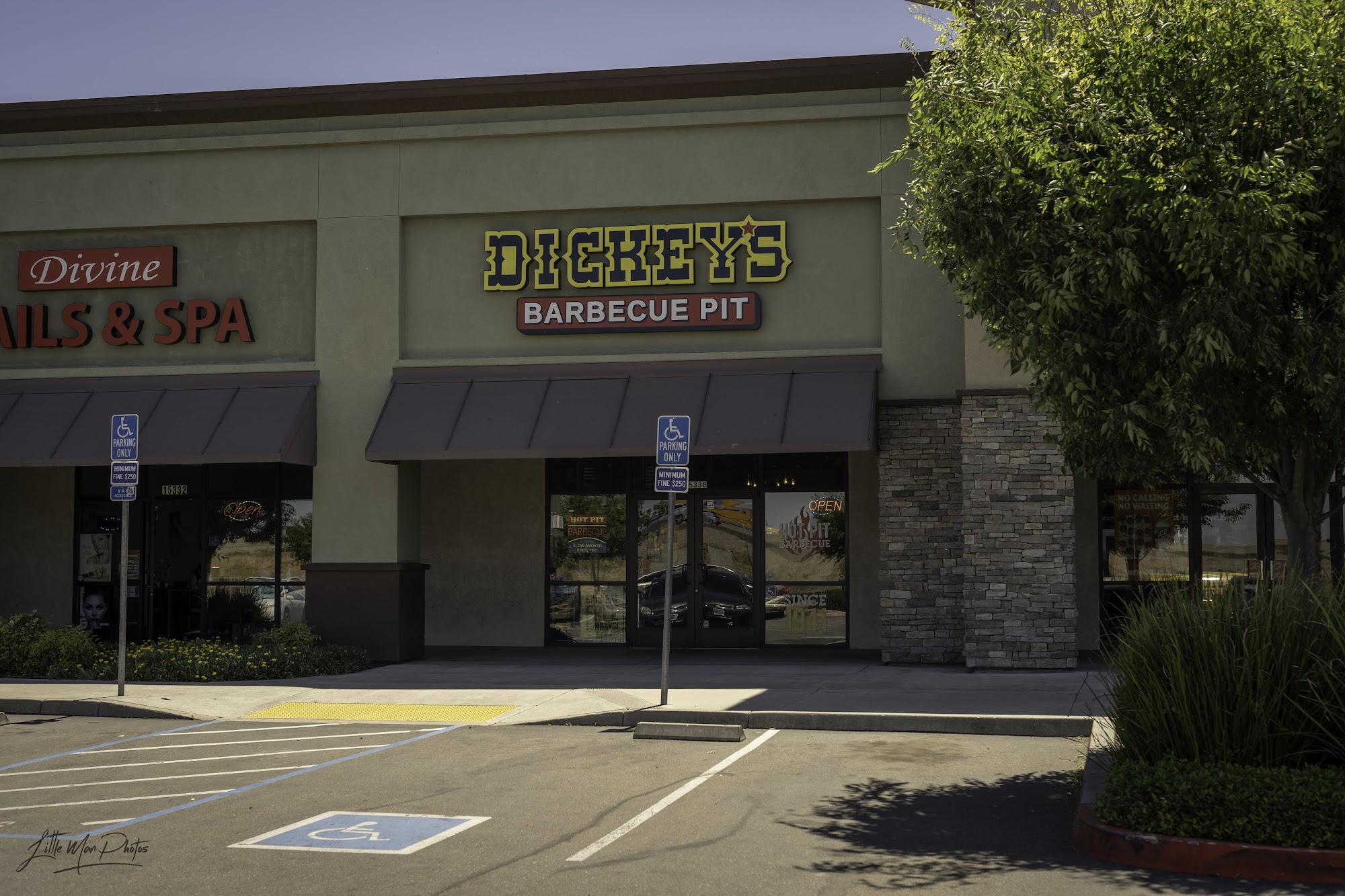 Dickey's Barbecue Pit