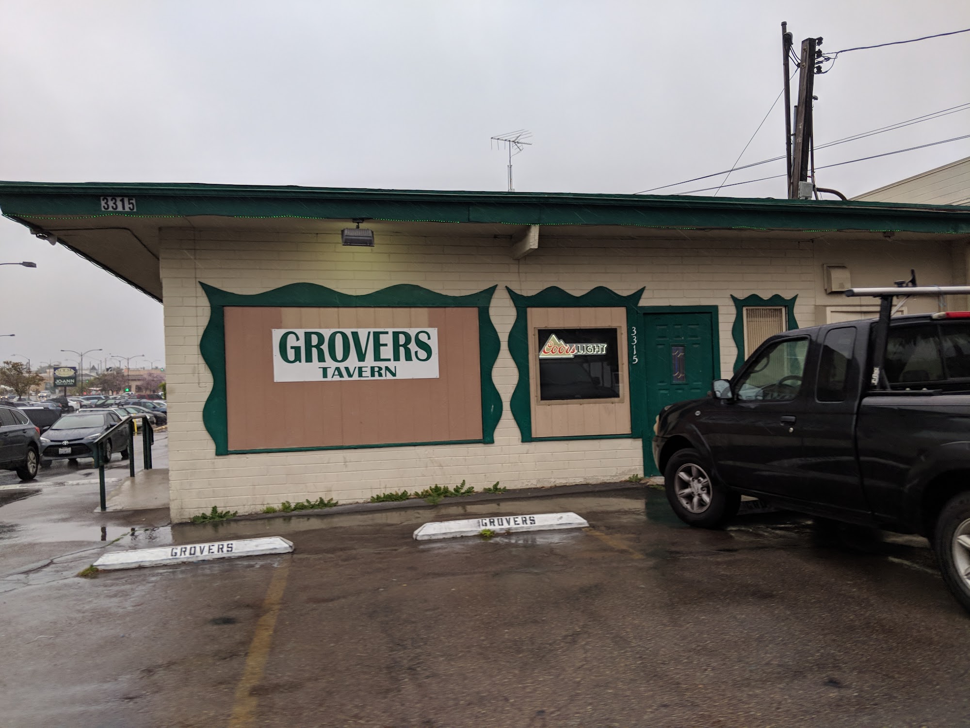 Grovers Tavern