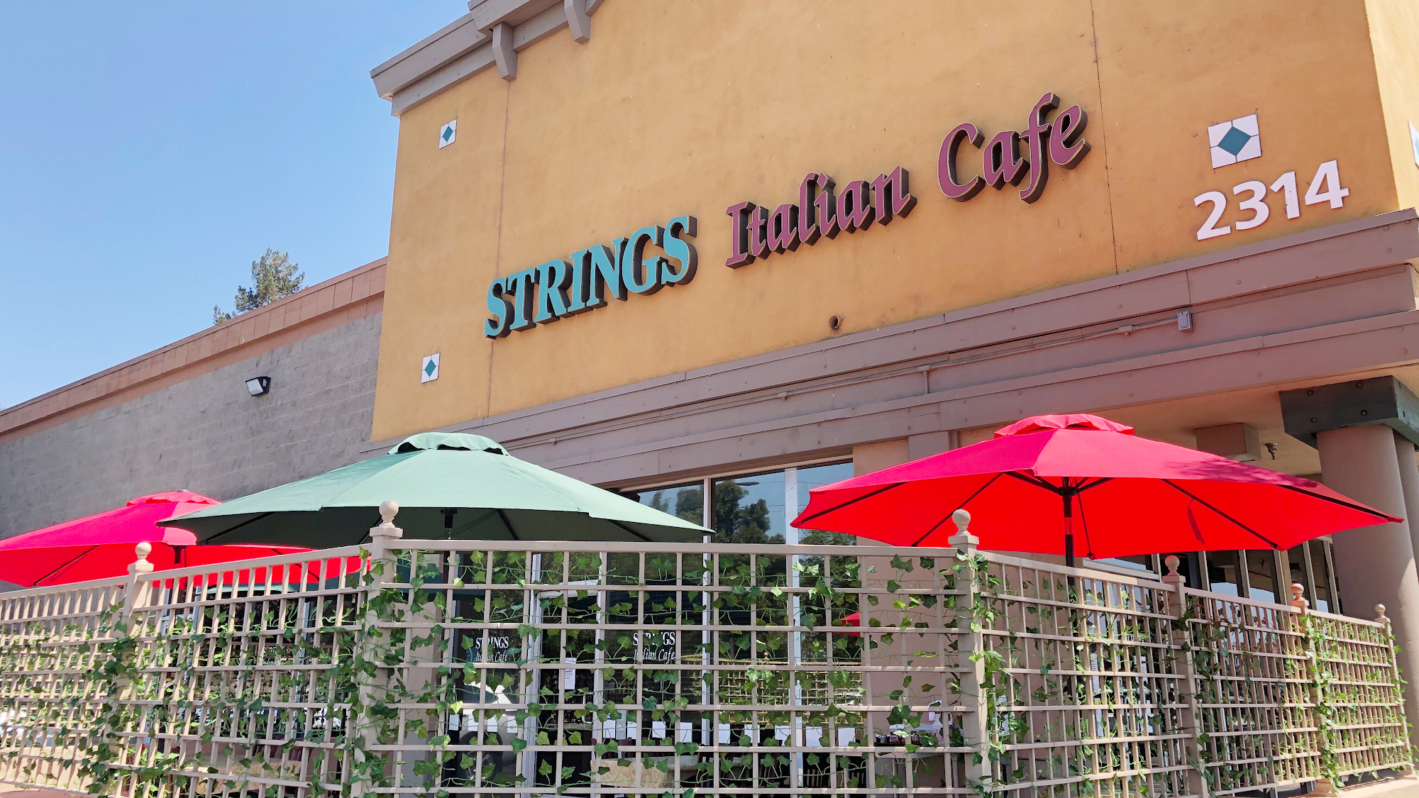 Strings Italian Cafe Lodi