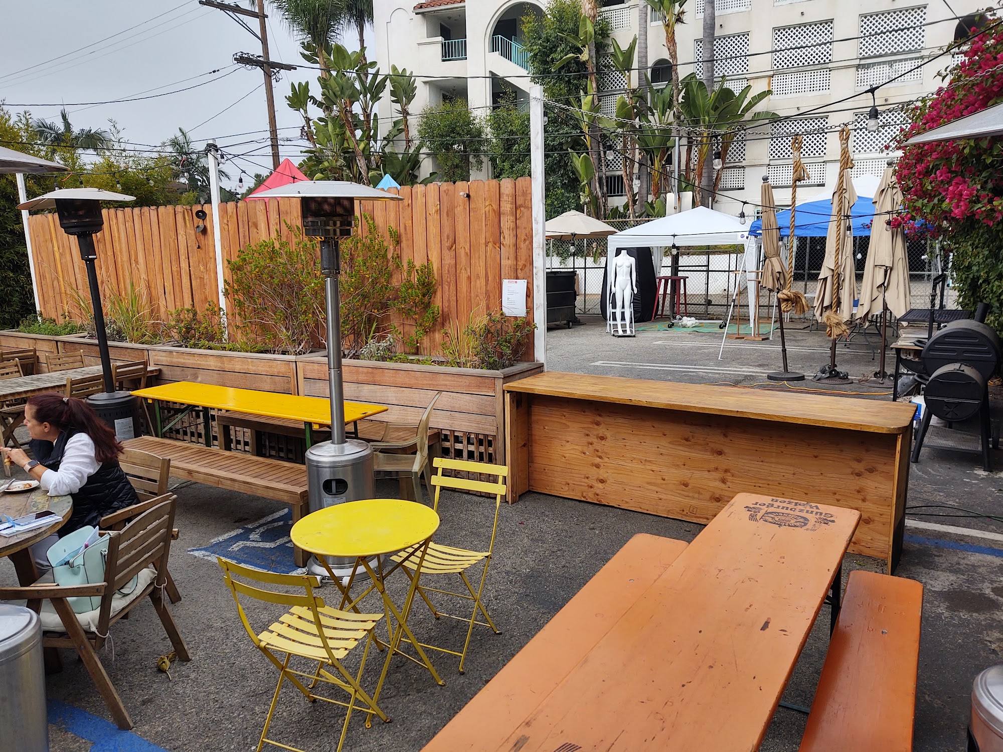 KIFF KAFE | Coffee Shop & Restaurant in West LA