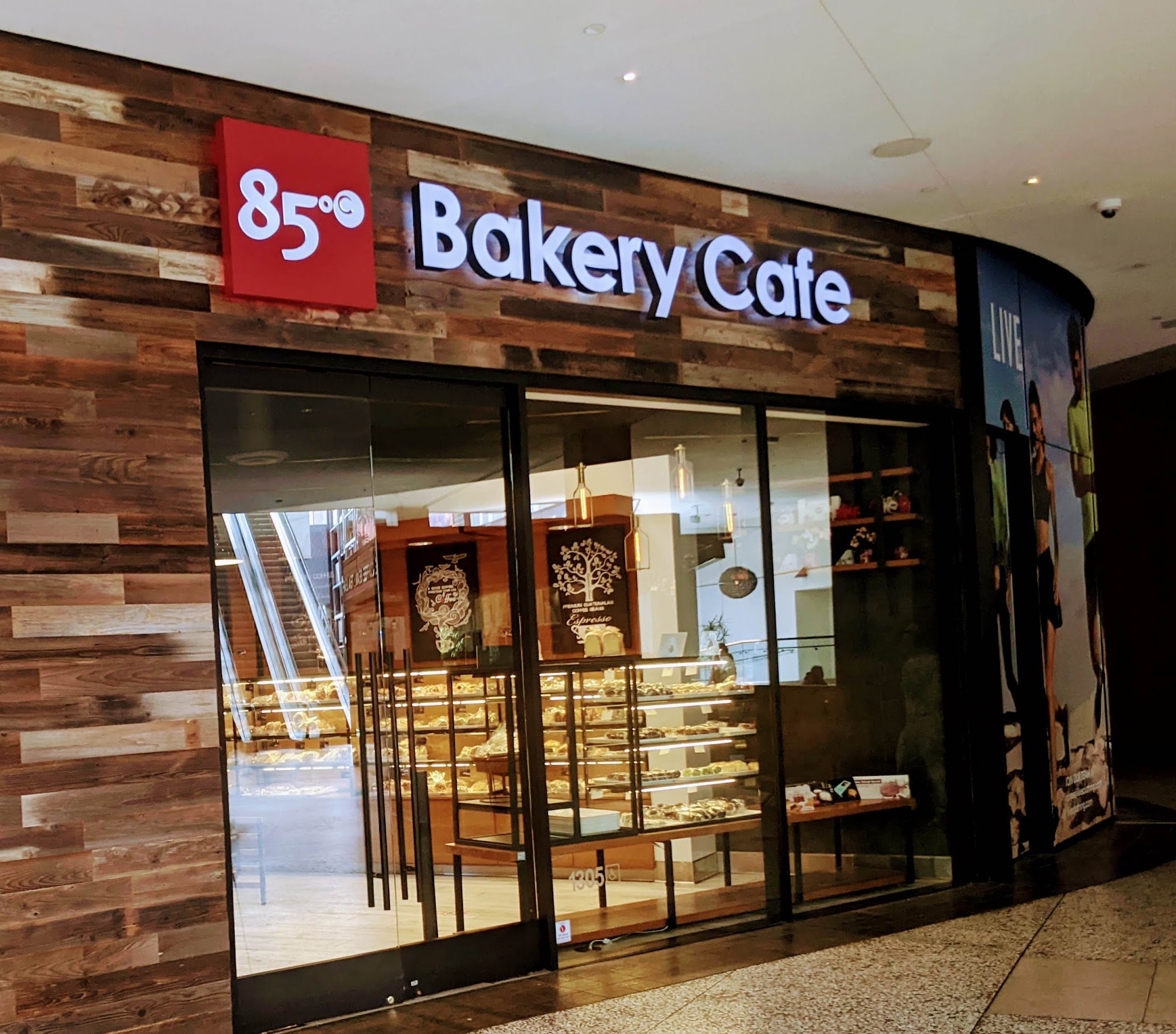 85°C Bakery Cafe - Century City