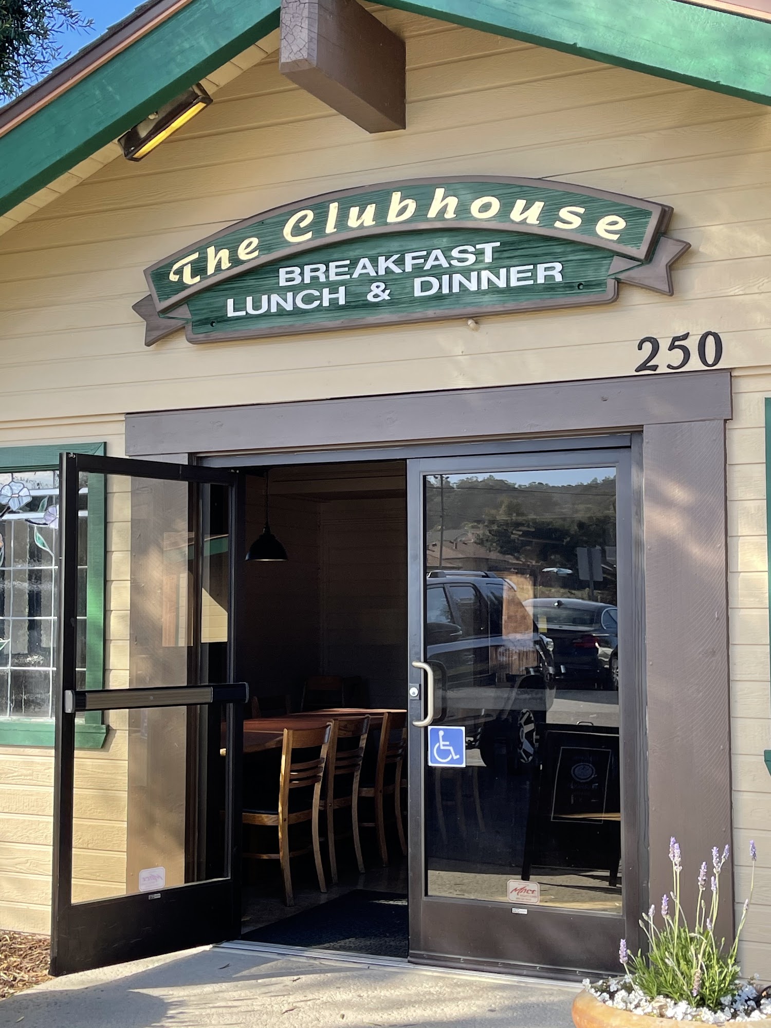 The Clubhouse Grill @ Sea Pines
