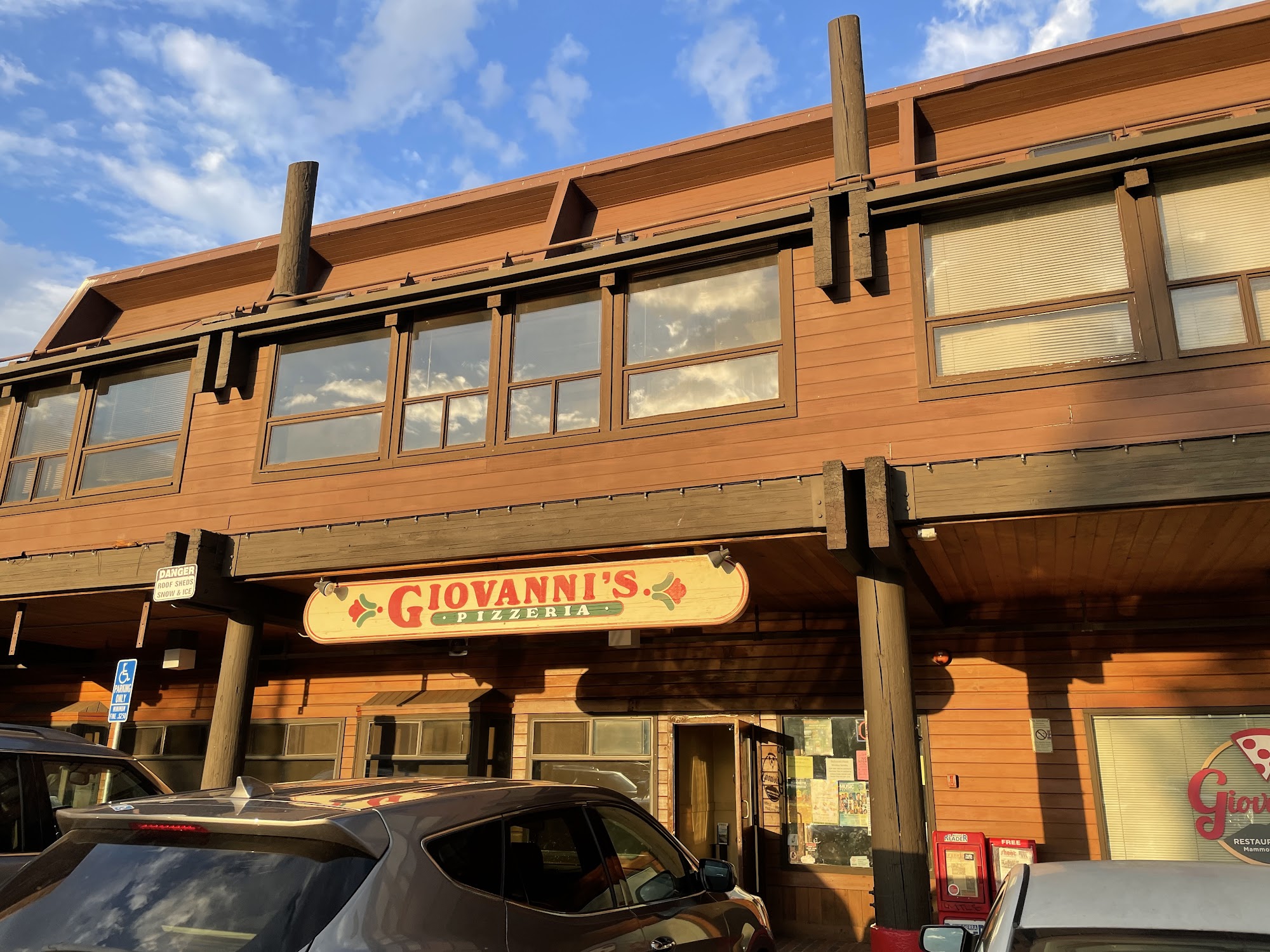 Giovanni's Pizzeria