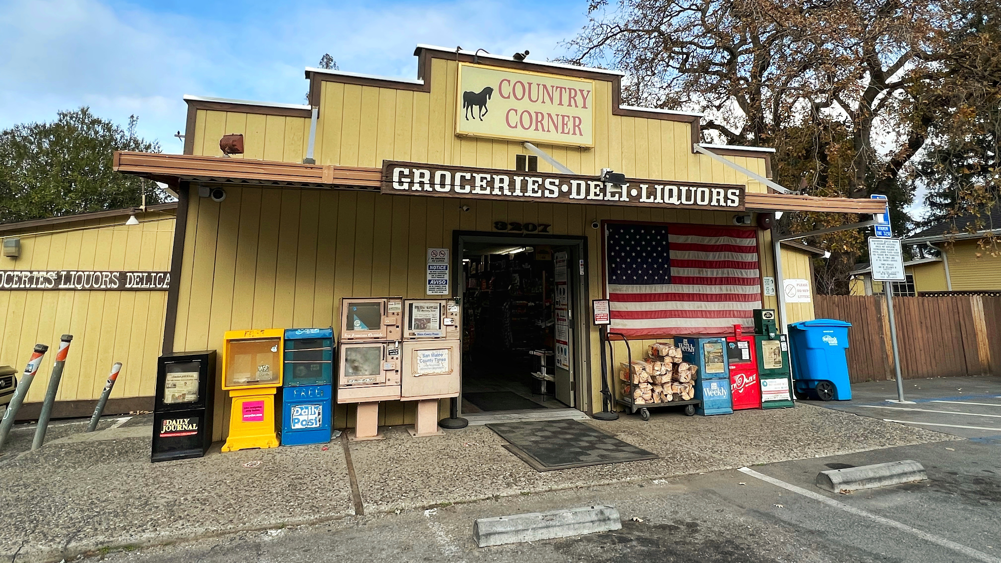 Bob’s Country Corner