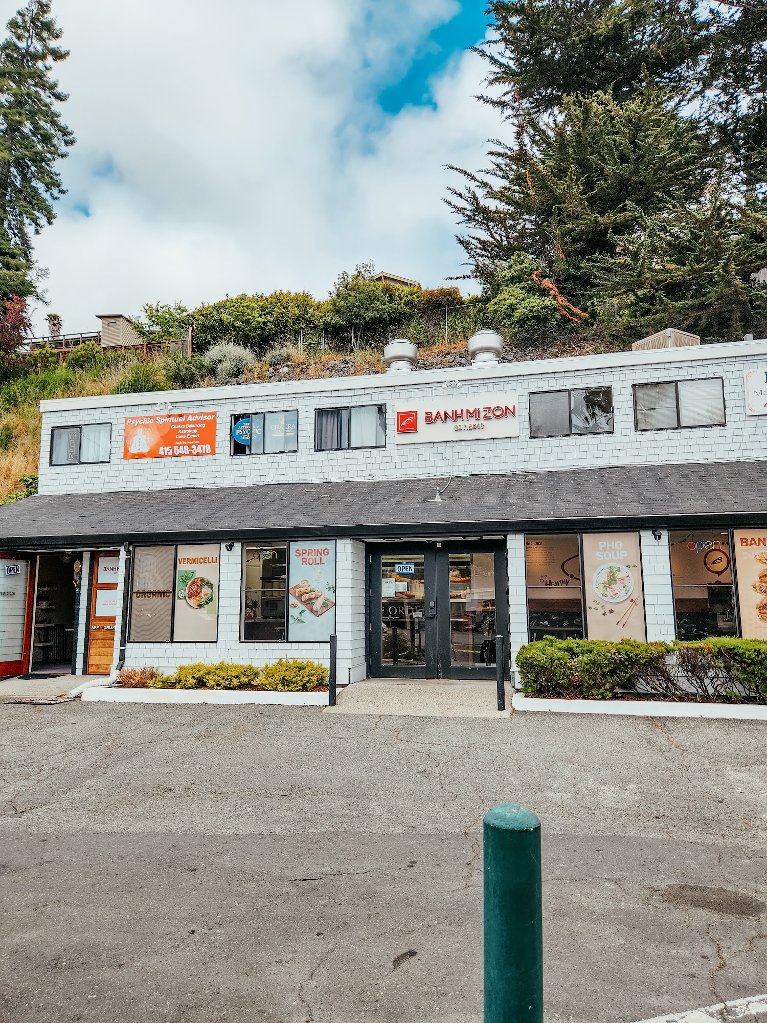 Banh Mi Zon Mill Valley