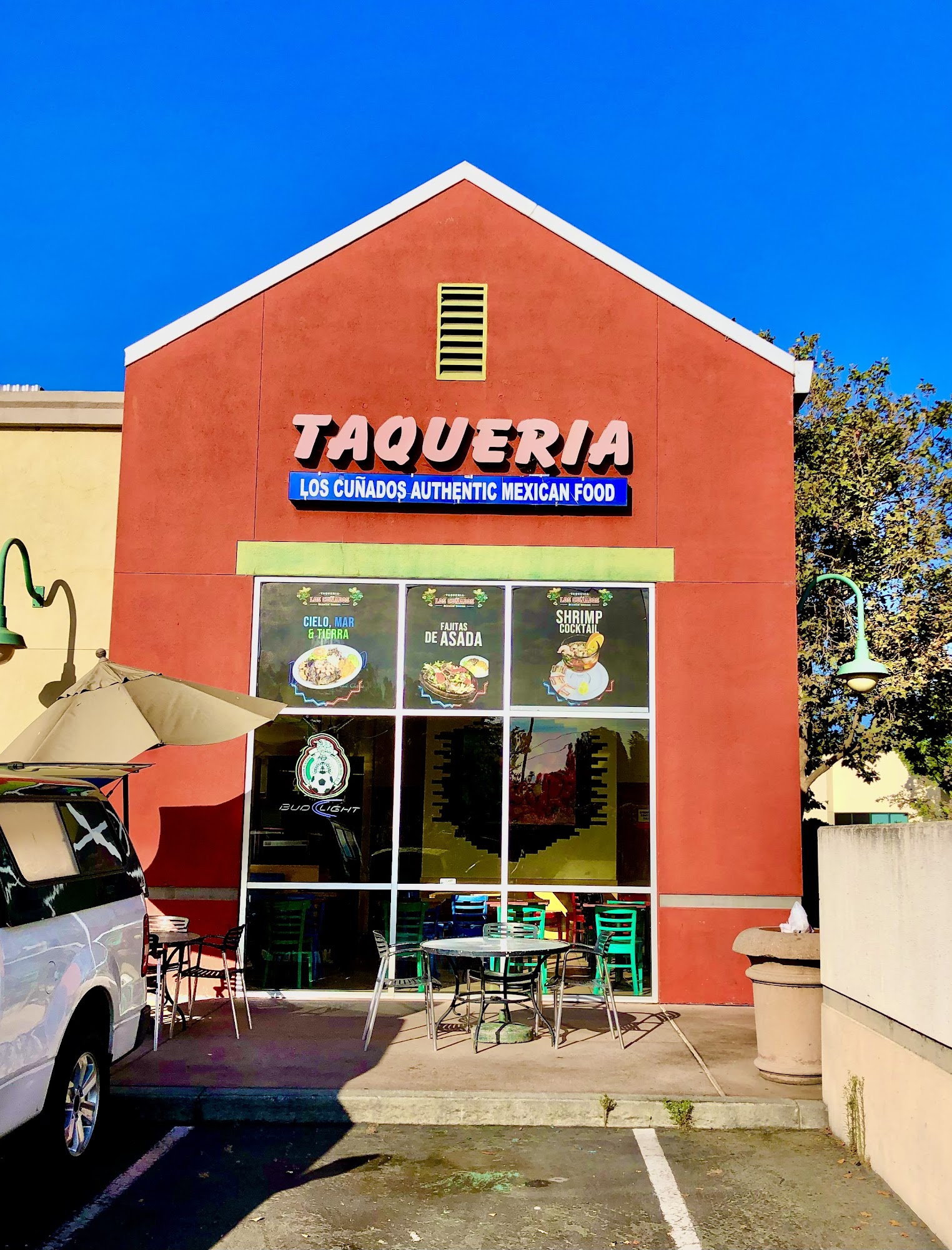 Taqueria Los Cuñados