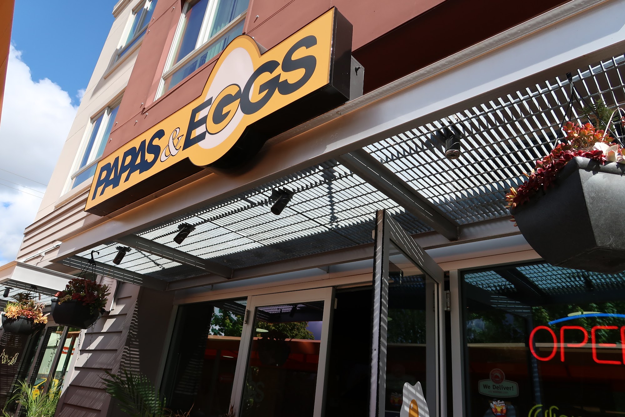 Papas and Eggs (Mountain View)