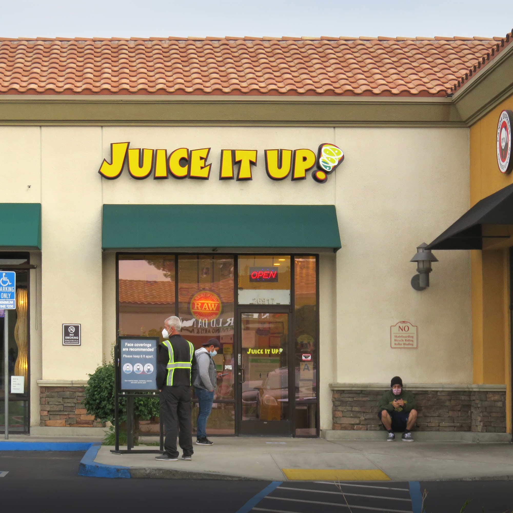 Juice It Up! Canyon Country - Newhall