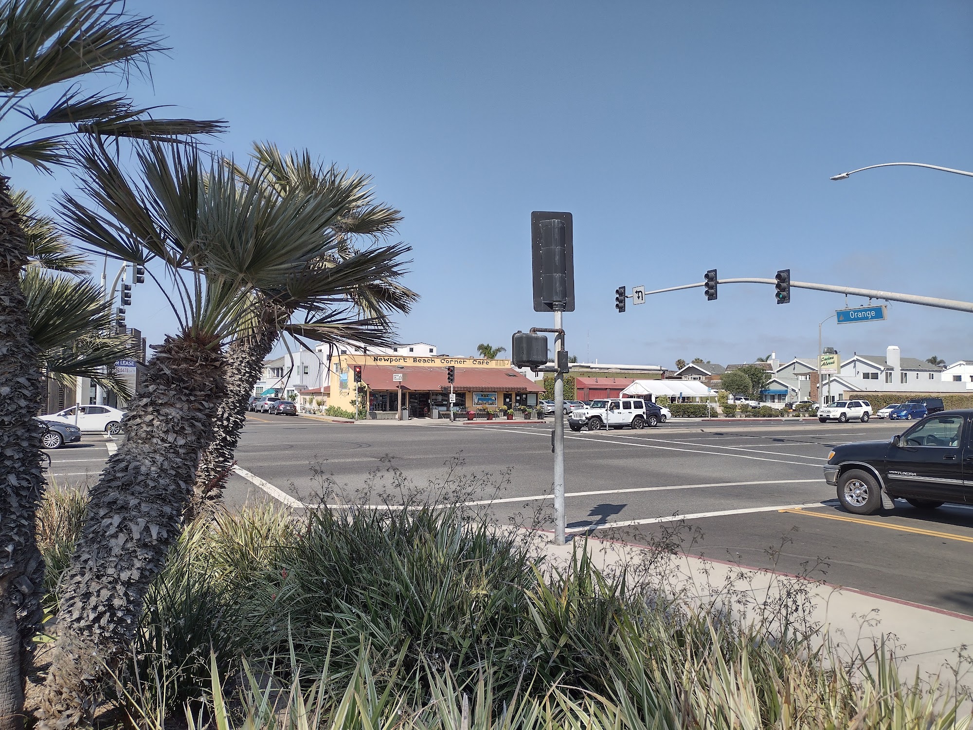 Newport Beach Corner Market Cafe