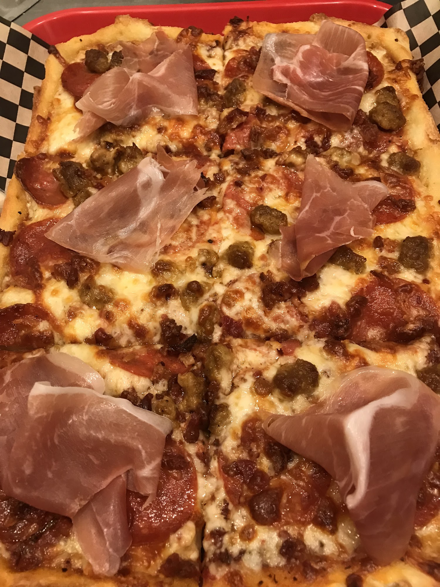 Hesher's Pizza & Taproom