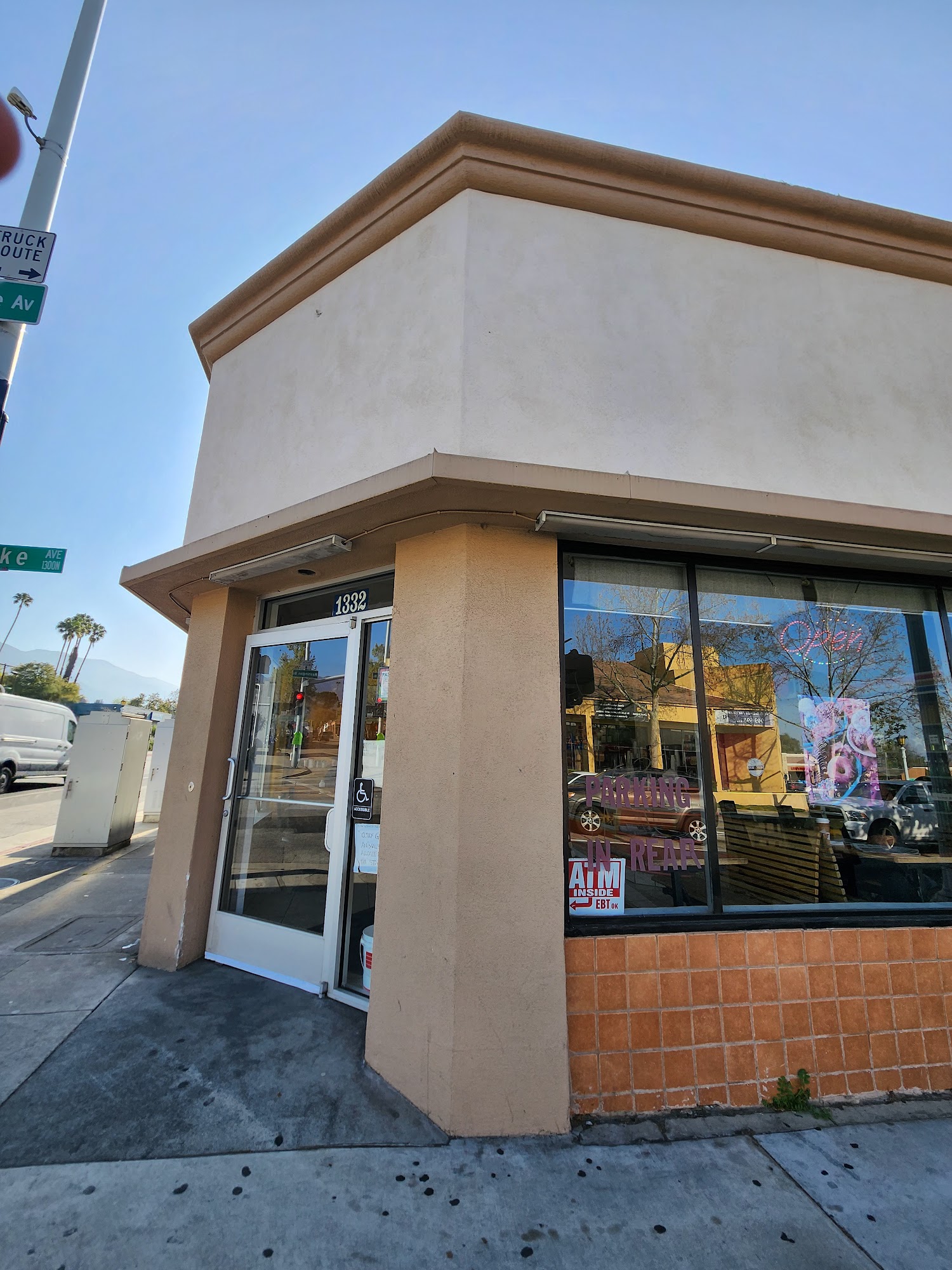 Gladstone Donut House