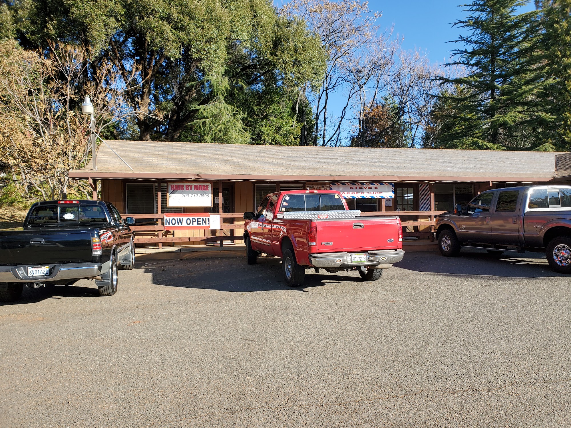 Steve's Barber Shop 19791 CA-88, Pine Grove California 95665