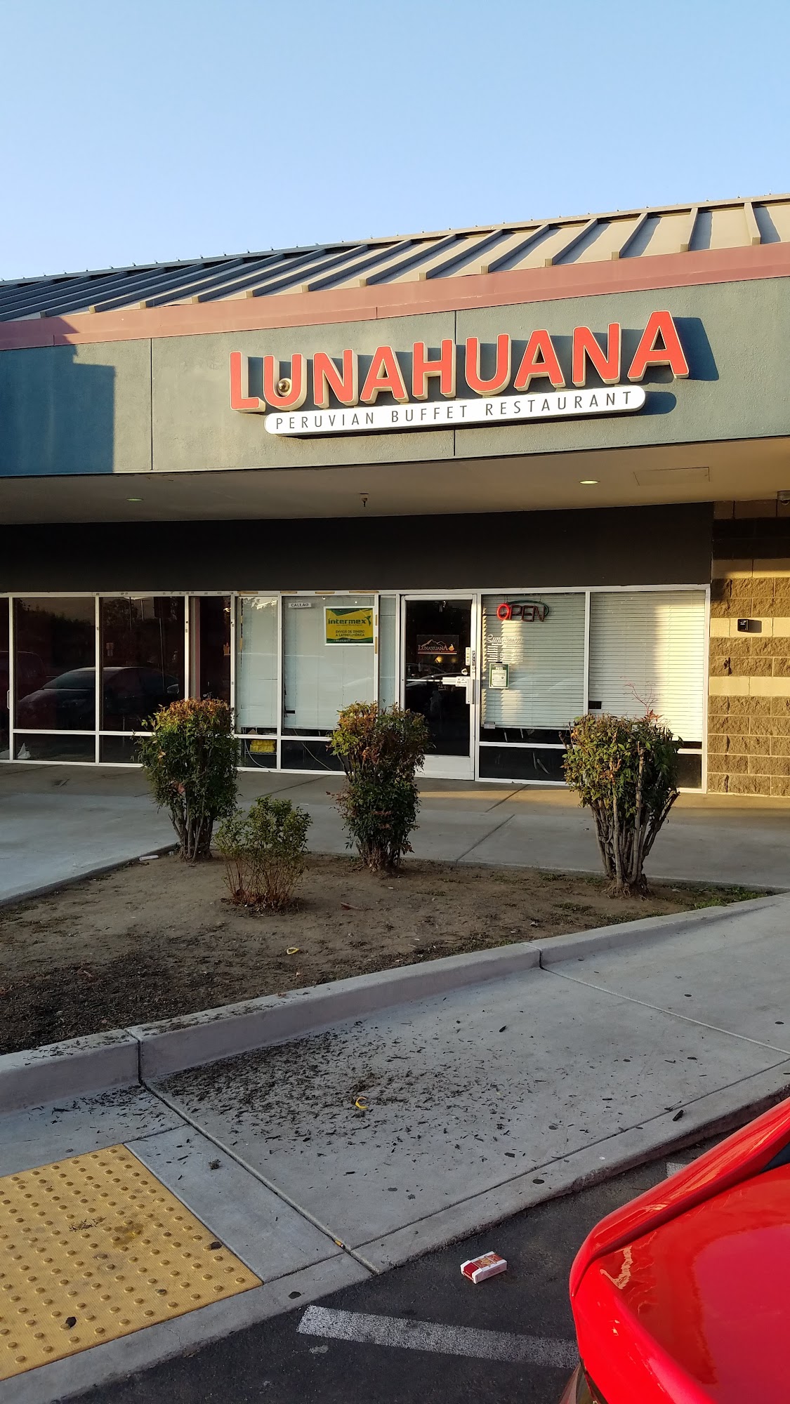 Lunahuana Peruvian Restaurant