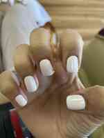 Q-Nails