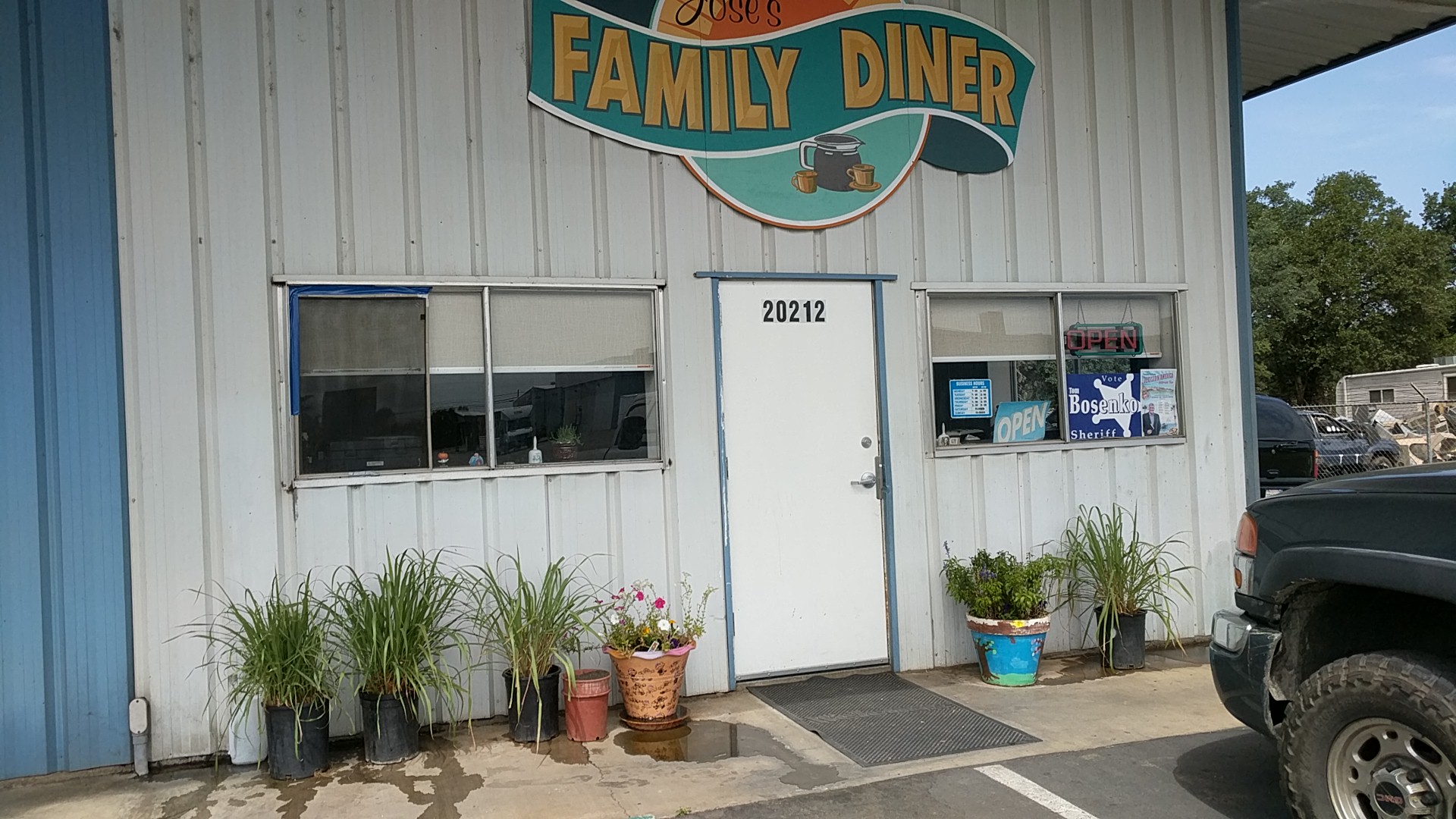 Jose's Family Diner