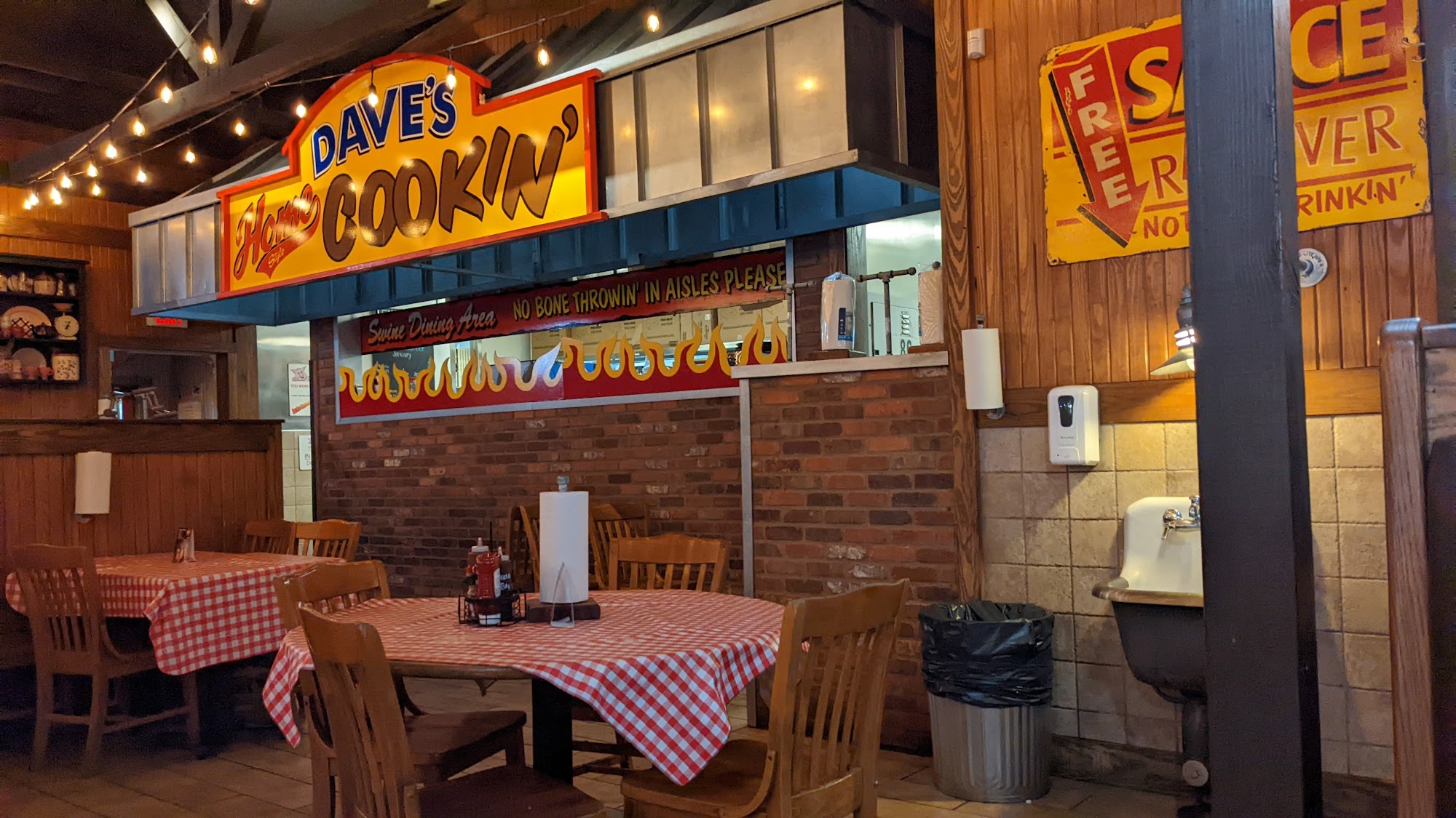 Famous Dave's Bar-B-Que