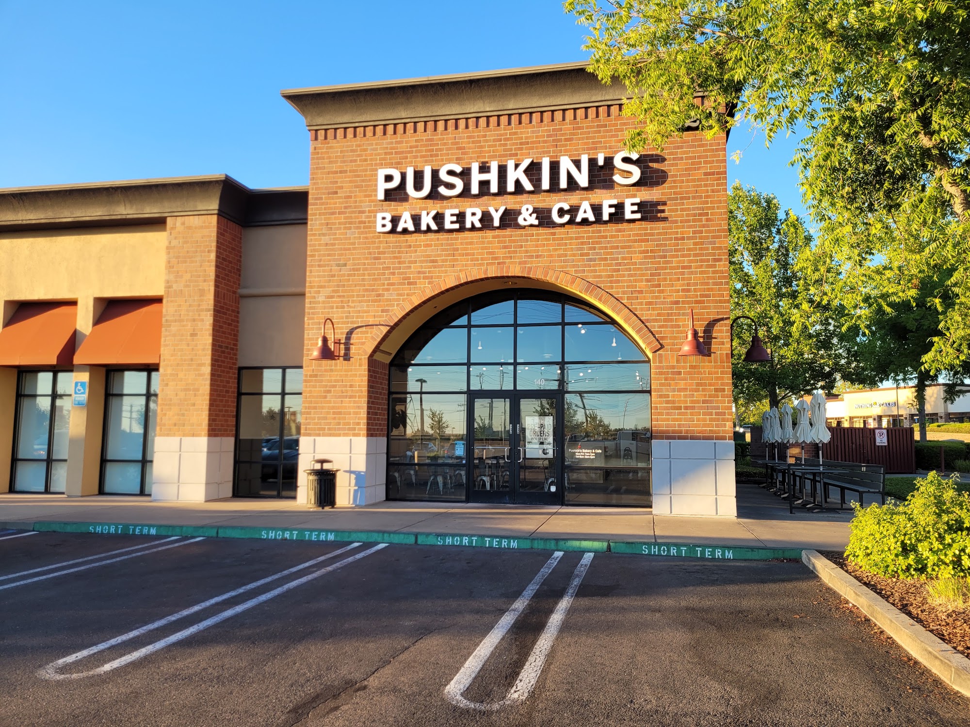 Pushkin's Bakery & Cafe Roseville