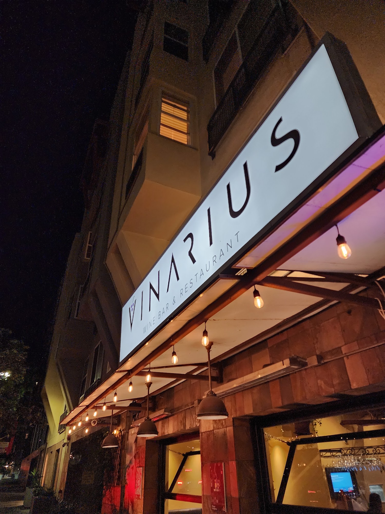 Vinarius Wine Bar & Restaurant