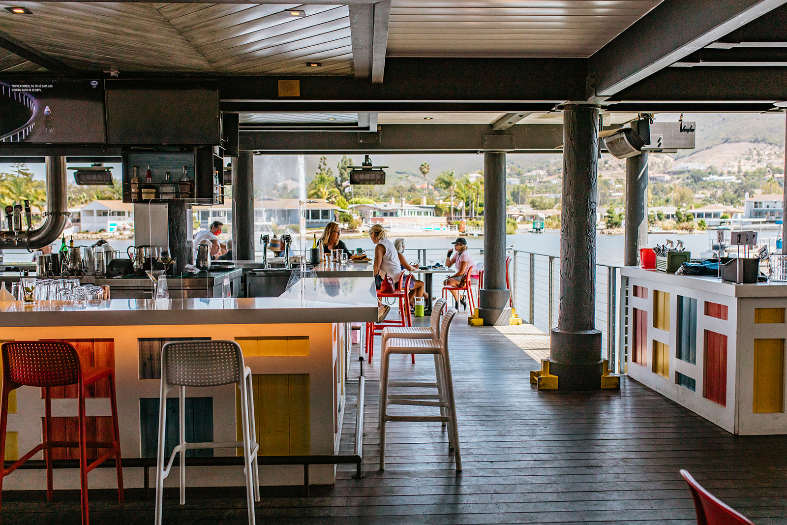 Amalfi Marina Bar (Dockside)