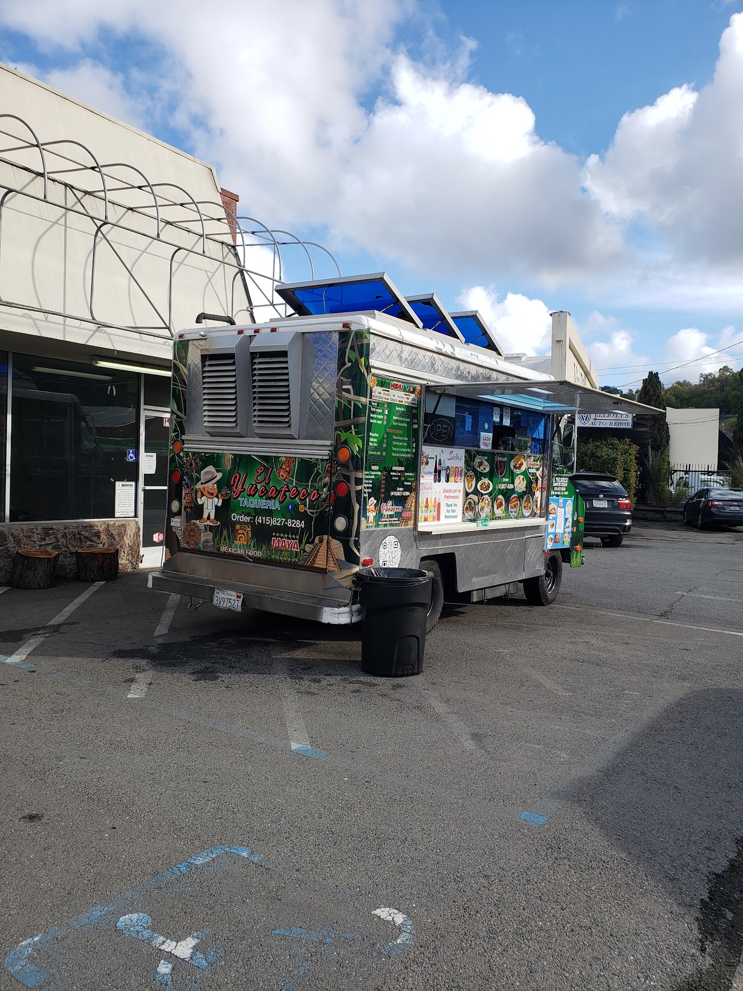 El Yucateco Taco Truck