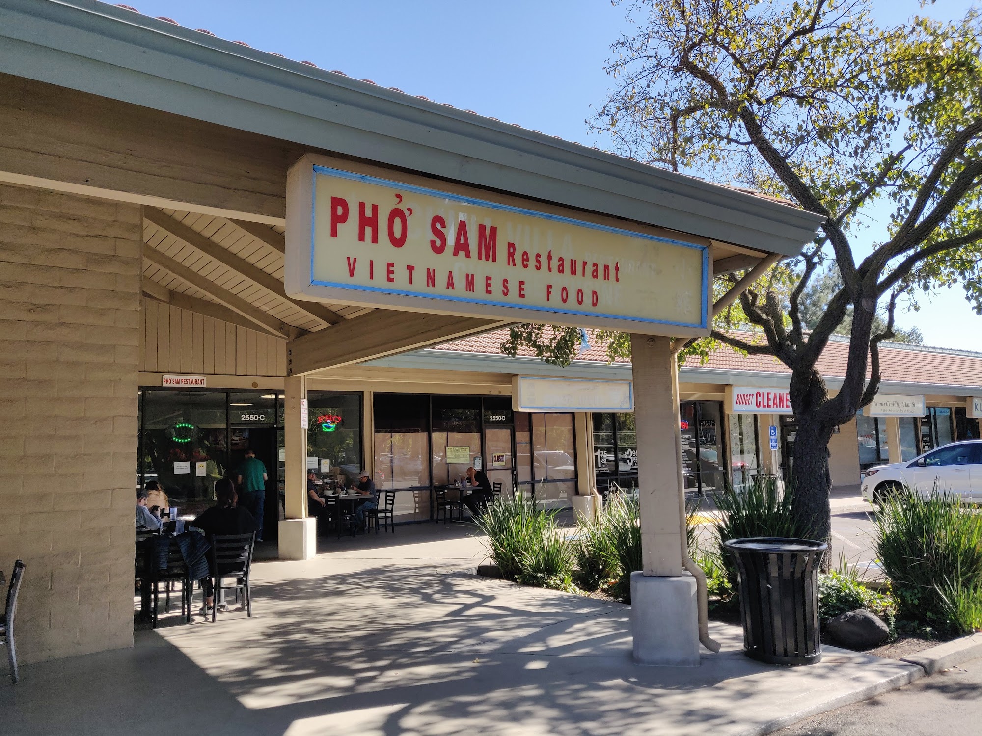 Pho Sam