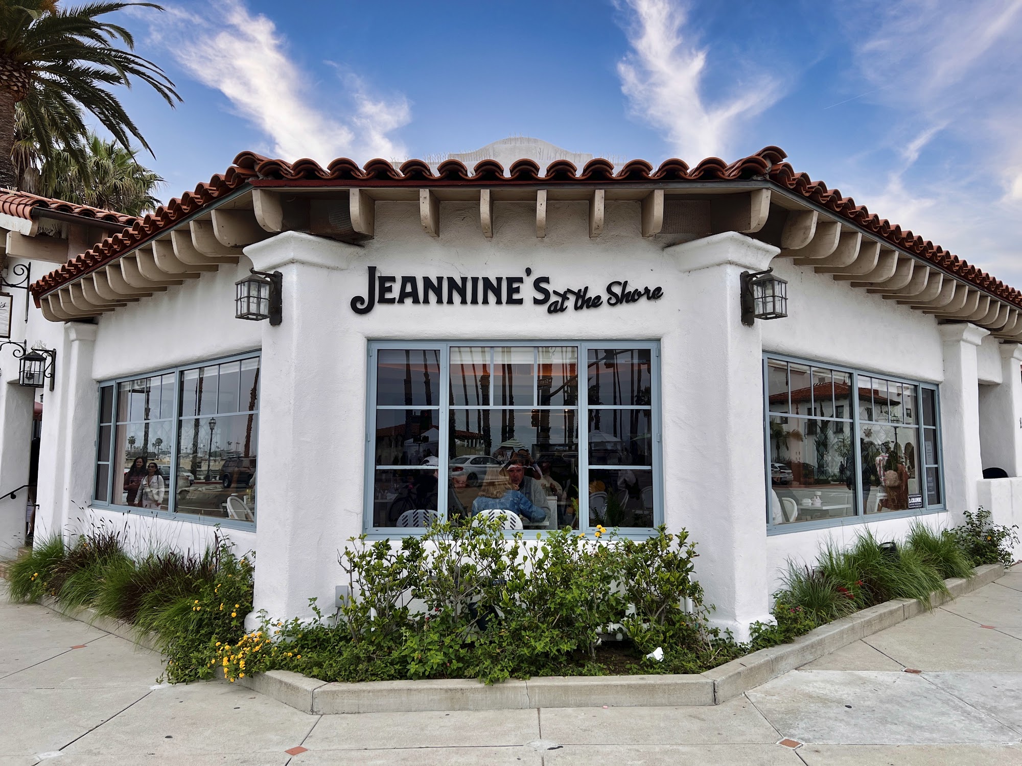 Jeannine's Restaurant & Bakery