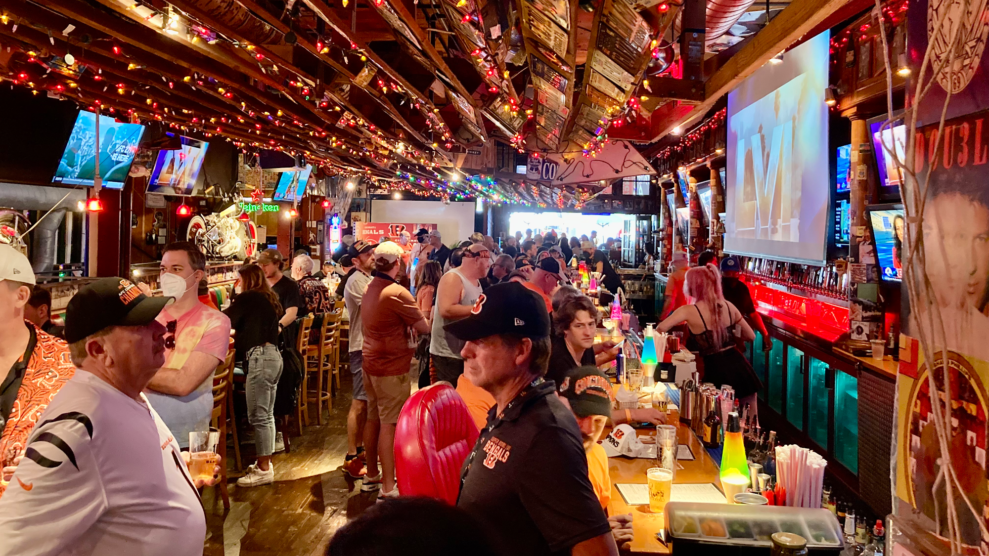 Barney’s Beanery Santa Monica