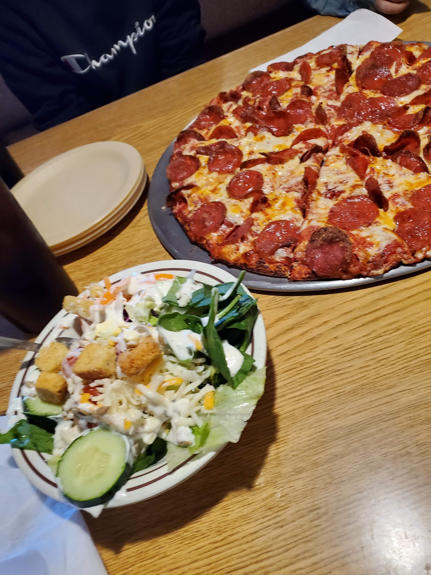 Round Table Pizza