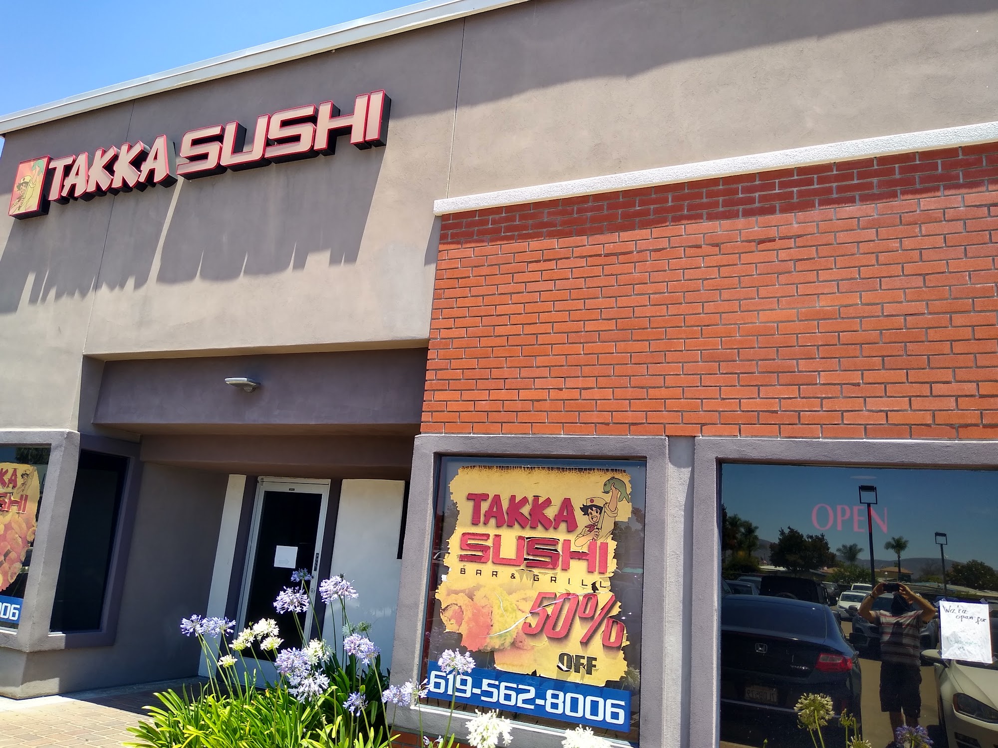 Takka Sushi Bar & Grill